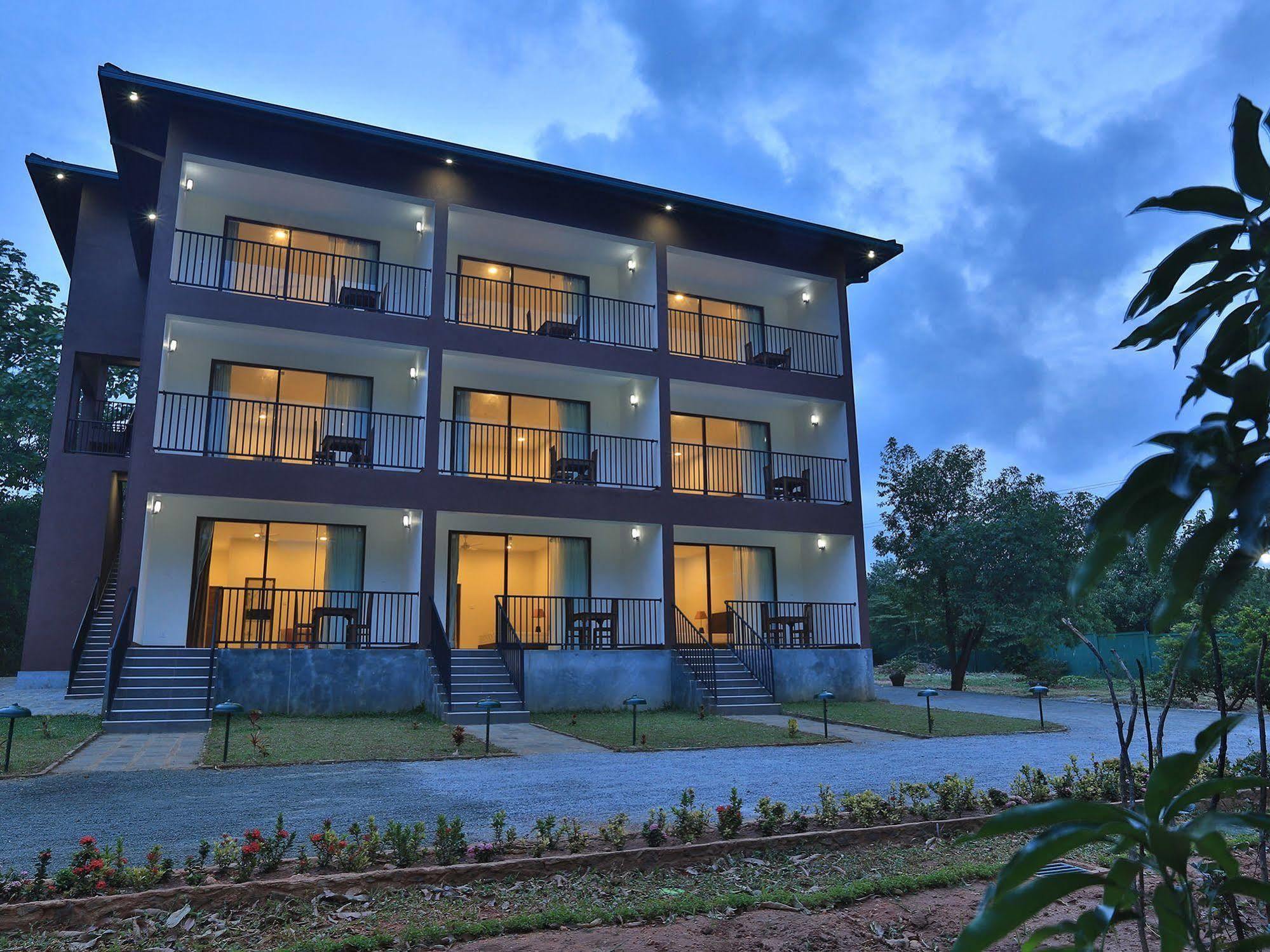 Grand & Gangula Hotell Dambulla Eksteriør bilde