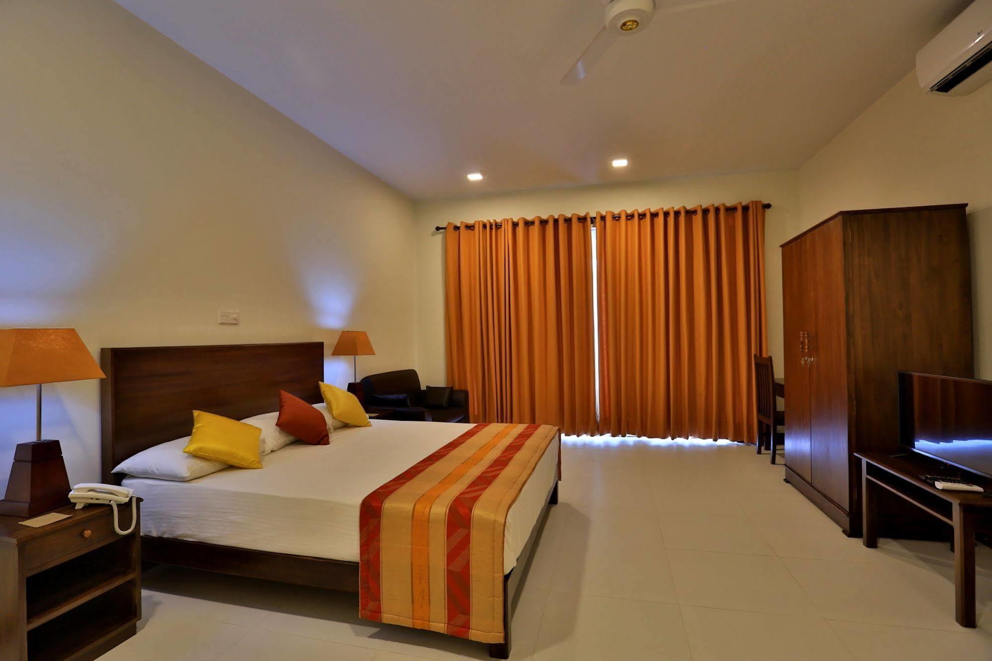 Grand & Gangula Hotell Dambulla Eksteriør bilde