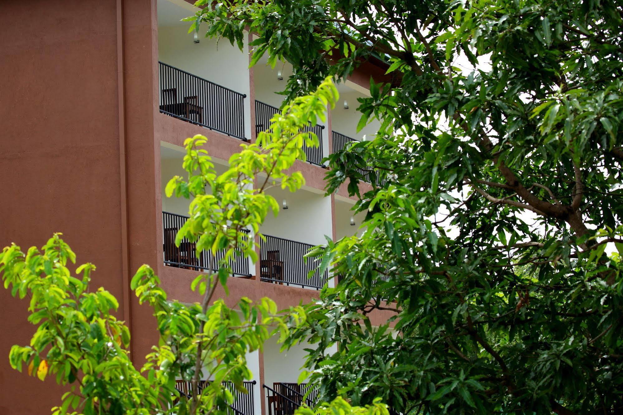 Grand & Gangula Hotell Dambulla Eksteriør bilde